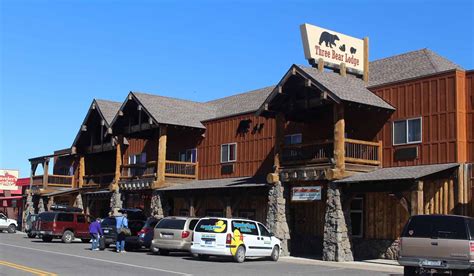 three bear hotel yellowstone